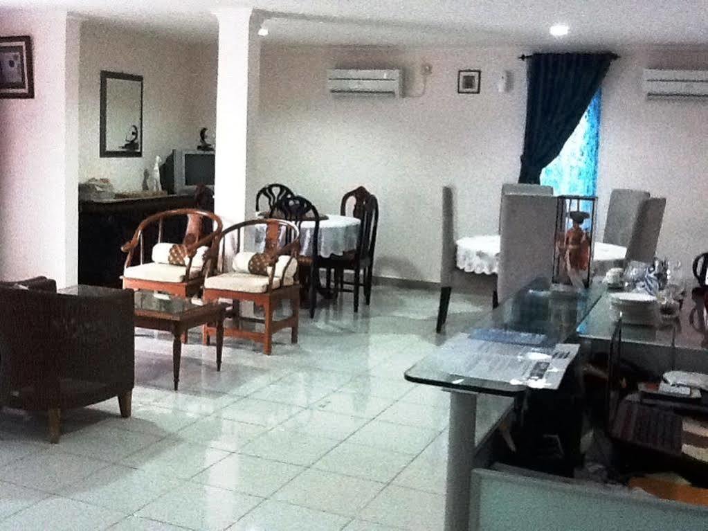 Pondok Malabar Guest House Jakarta Exterior photo