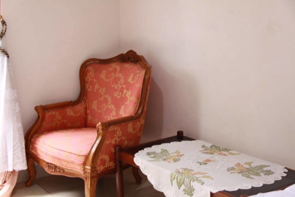 Pondok Malabar Guest House Jakarta Exterior photo